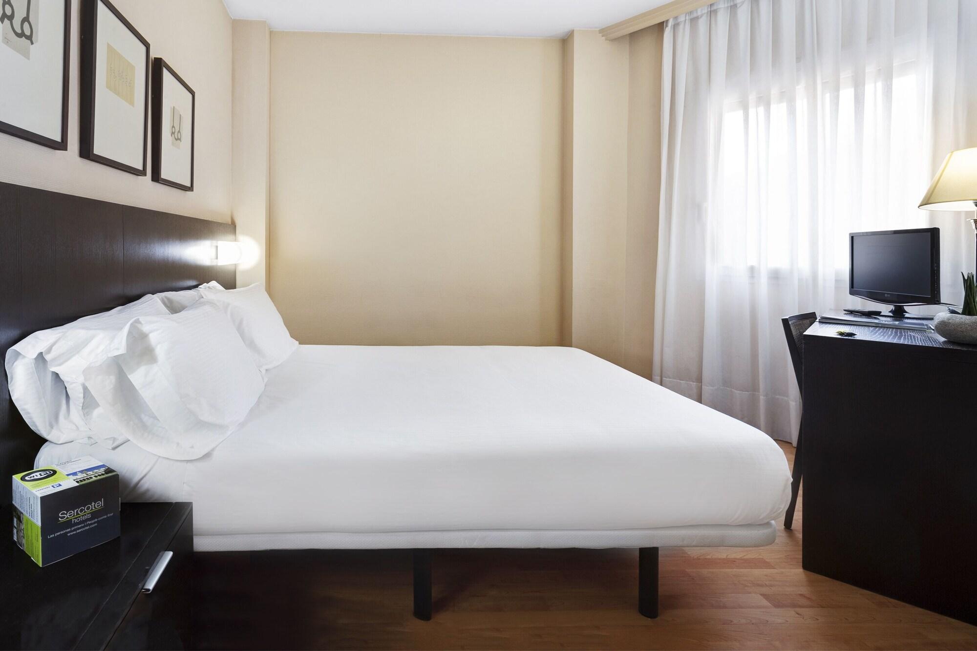 Hotel Sercotel Tudela Bardenas Екстер'єр фото
