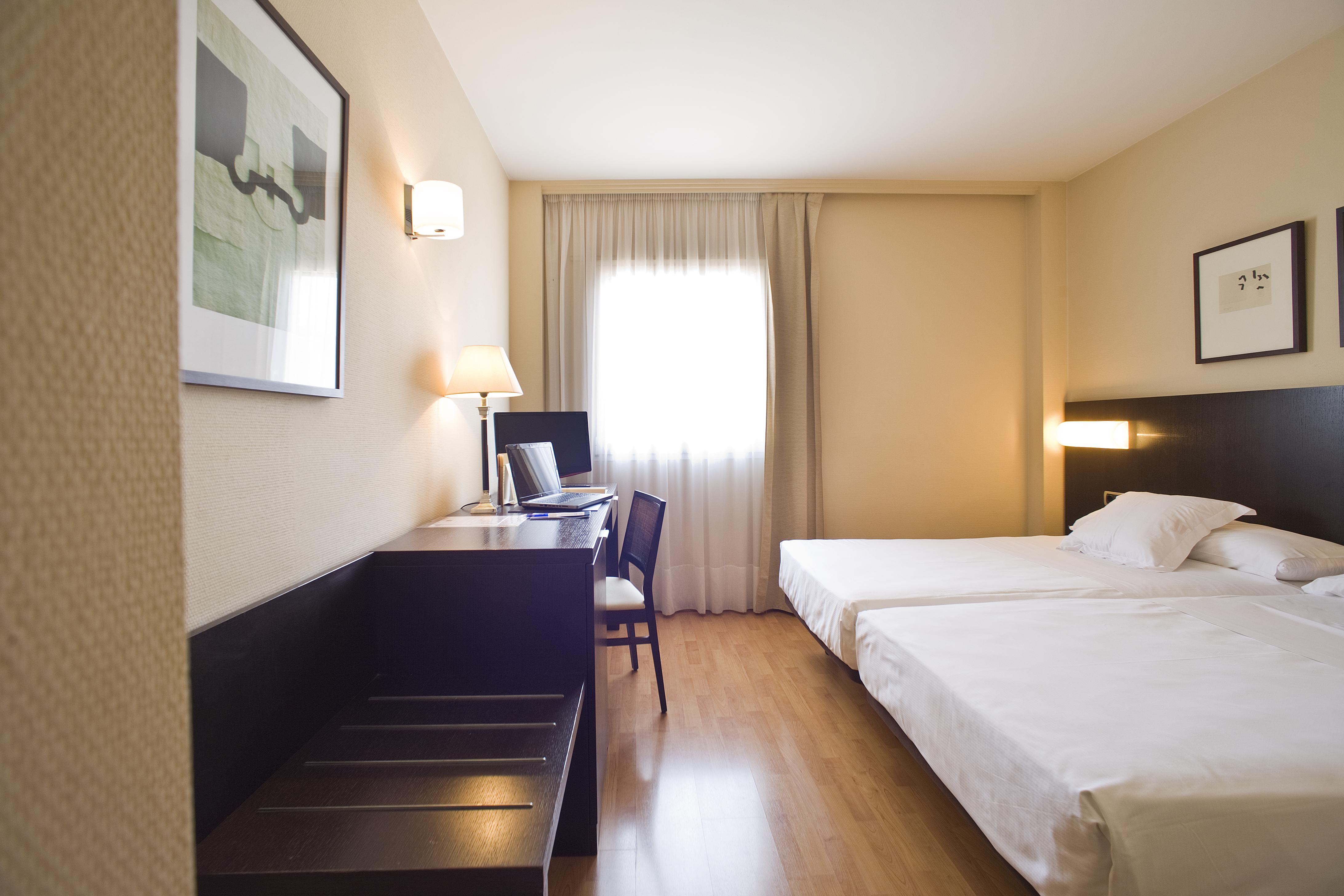 Hotel Sercotel Tudela Bardenas Екстер'єр фото