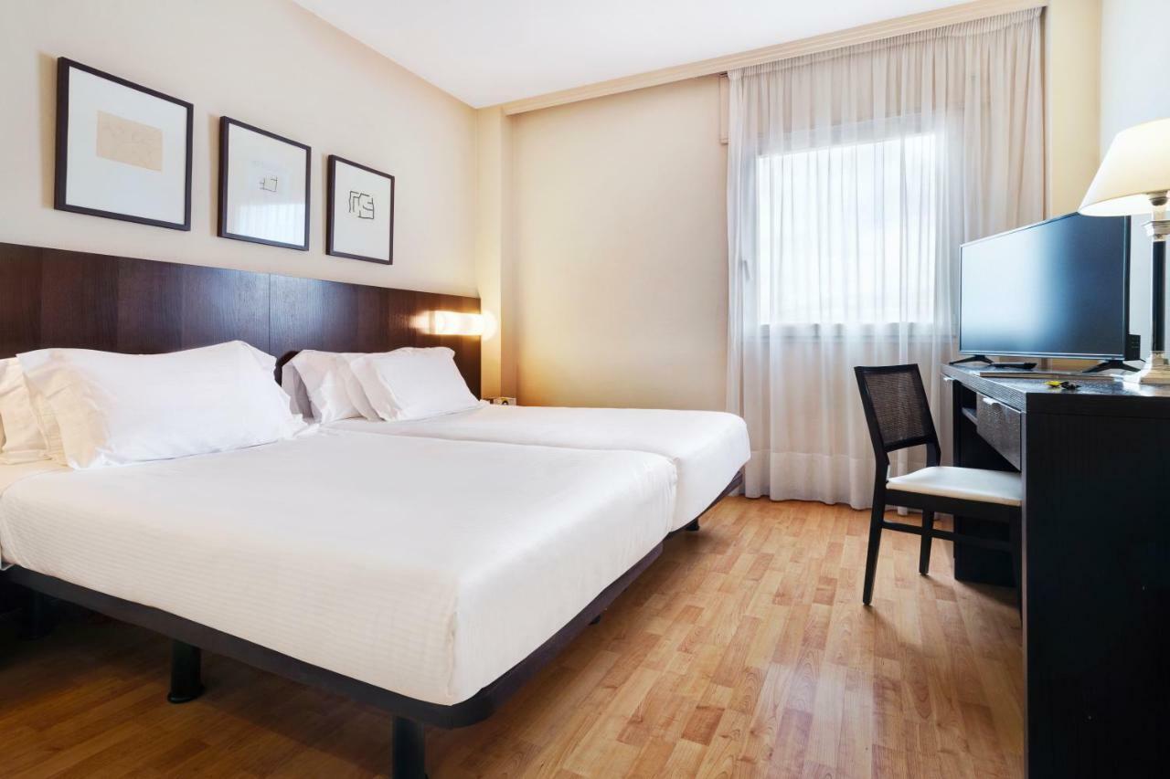Hotel Sercotel Tudela Bardenas Екстер'єр фото